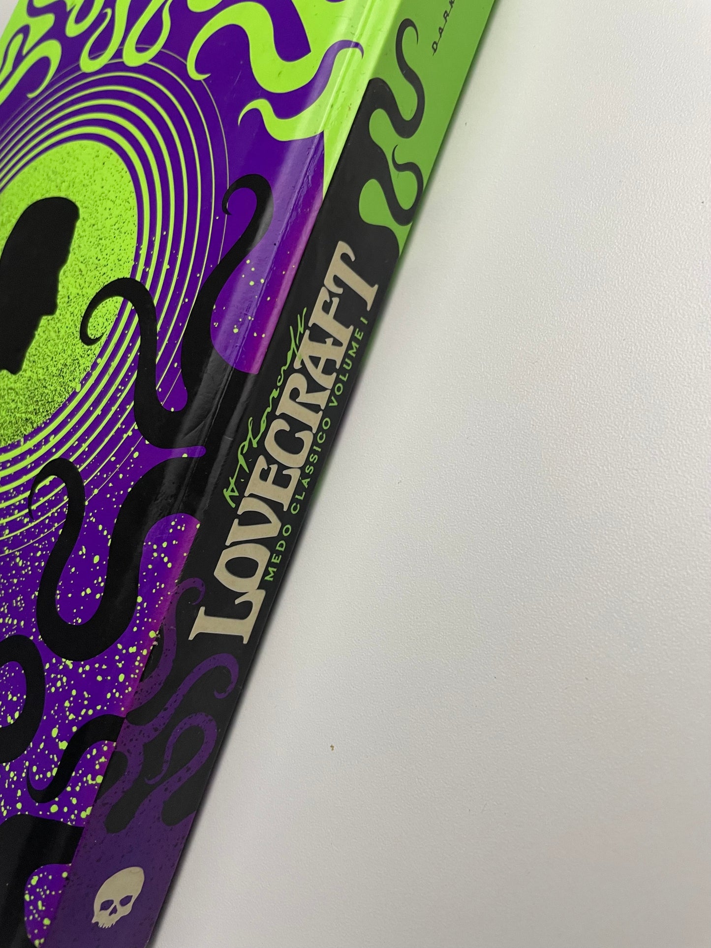 Livro H.P Lovecraft Cosmic edition